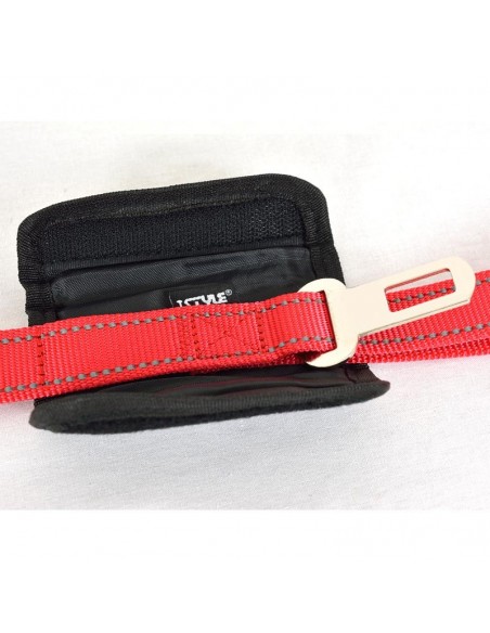 particolare gancio cintura